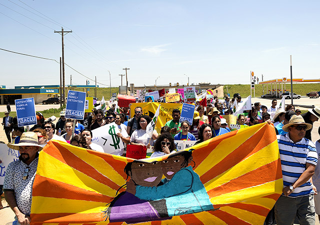 Over 500 protesters gathered on May 2, 2015 in Dilley, Texas to demand that the Obama administration close the family detention center in the outskirts of the town. Photo by Miguel Gutierrez Jr/ Reporting Texas
