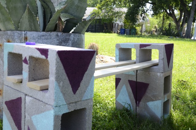 Bench made by UT Students Kendall Jackson and Joelene Holland. Swathi Narayanan/Reporting Texas