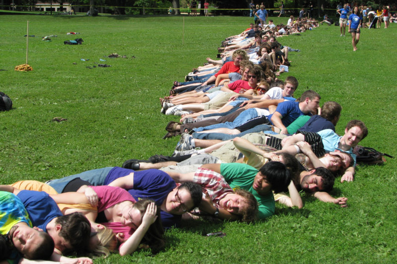 Pictured is a 2010 Guinness world record-setting spooning attempt at Carleton College in Northfield, Minn. The current record, held by the Australian Medical Students’ Association, was set on July 10, 2013 and involved 1,108 participants. Recently, three UT-Austin students organized an attempt to top that record, but ultimately had to cancel after Guinness vetoed their boundary method. Photo by Carleton College via Flickr, used under Creative Commons.